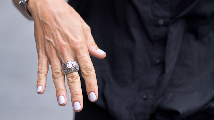 SHENTONISTA-Anne-IT_Office_Manager-France-Tangs_Studio_G2000_Stradivarius_Thomas_Sabo_Hermes_Quintessential-December-1-252C-2011-4