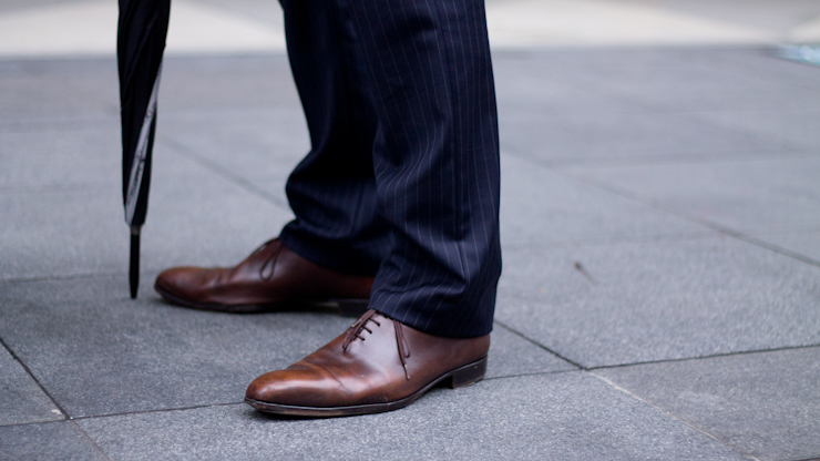 SHENTONISTA-Louis-Credit_Analyst-France-Brooks_Brothers_Stanbridge_Tie_Rack_Omega_Finsbury-December-2-252C2011-3