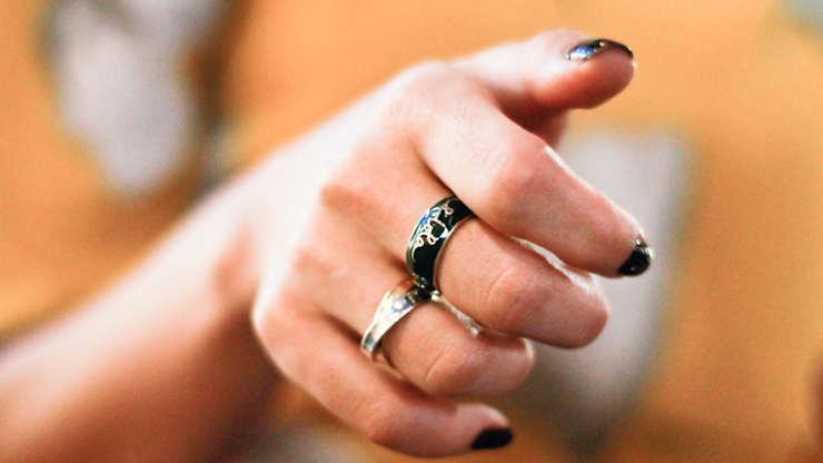 SHENTONISTA-Mandy-Producer_CNA-Australia-Topshop_Zara_Ninewest_Chloe_Tiffany_-2526_Co._Bimba_-2526_Lola-November-28-252C-2011-2