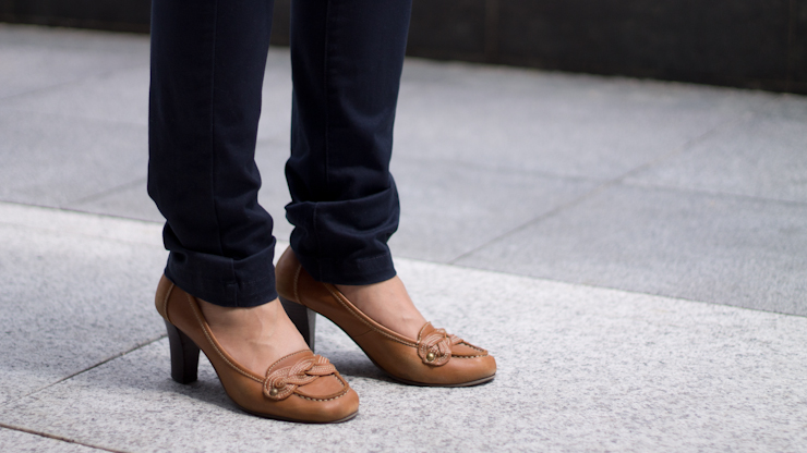 SHENTONISTA-Agathe-Analyst-Singapore-Mphosis_Massimo_Dutti_C.K.Tangs_Mango-December-6-252C2011-2