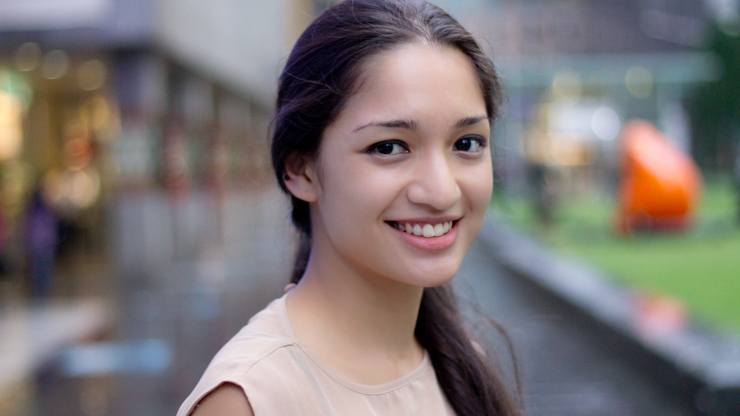 SHENTONISTA-Amanda-Marketing_Executive-Singapore-Aqua_by_Aqua_Mango_Rubi_Prada-December-23-252C2011-4