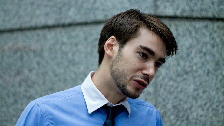 SHENTONISTA-Louis-Credit_Analyst-France-Hilditch_-2526_Key_France_Omega_Finsbury-December-23-252C2011-4