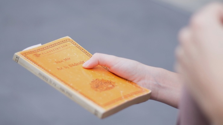 SHENTONISTA-Petra-HR_Consultant-Hungary-Cotton_On_Bugis_Alegra_BHG-March-16-2012-7