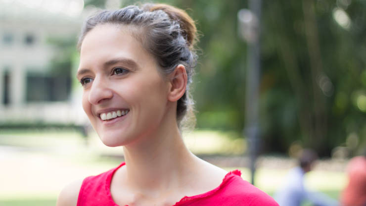 SHENTONISTA-Leo_No_Ra-Lawyer-Australia-South_Haven_Banana_Republic_Guess_Tiffany_-amp-_Co-June-28-2012-June-28-2012-6