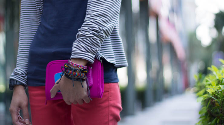 SHENTONISTA-Fadila-Retail-Singapore-Fox_Flea_Market_Uniqlo_Pointer_G_Shock-August-14-2012-August-14-2012-4