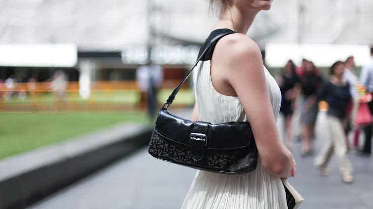 SHENTONISTA-Caroline-Student-Canada-Zara_Sookee_Maxi_Reading_Michael-Lewis-January-6-2013-January-03-2013-UNIFORM-6