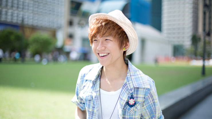 SHENTONISTA-Benjamin-Student-Singapore-Crocodile_Bugis_Street_Online_Japan_Scape_Apple_Ipod_Nano-March-7-2013-March-07-2013-UNIFORM-3