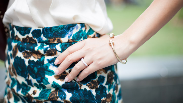 SHENTONISTA-Galuh-Vice_President-Indonesia-Burgindy_Willow_-2526_Huxley_LK_Bennett_Valentino_Trixilini_Mikimoto-February-25-252C-2013-February-25-252C-2013-UNIFORM-4