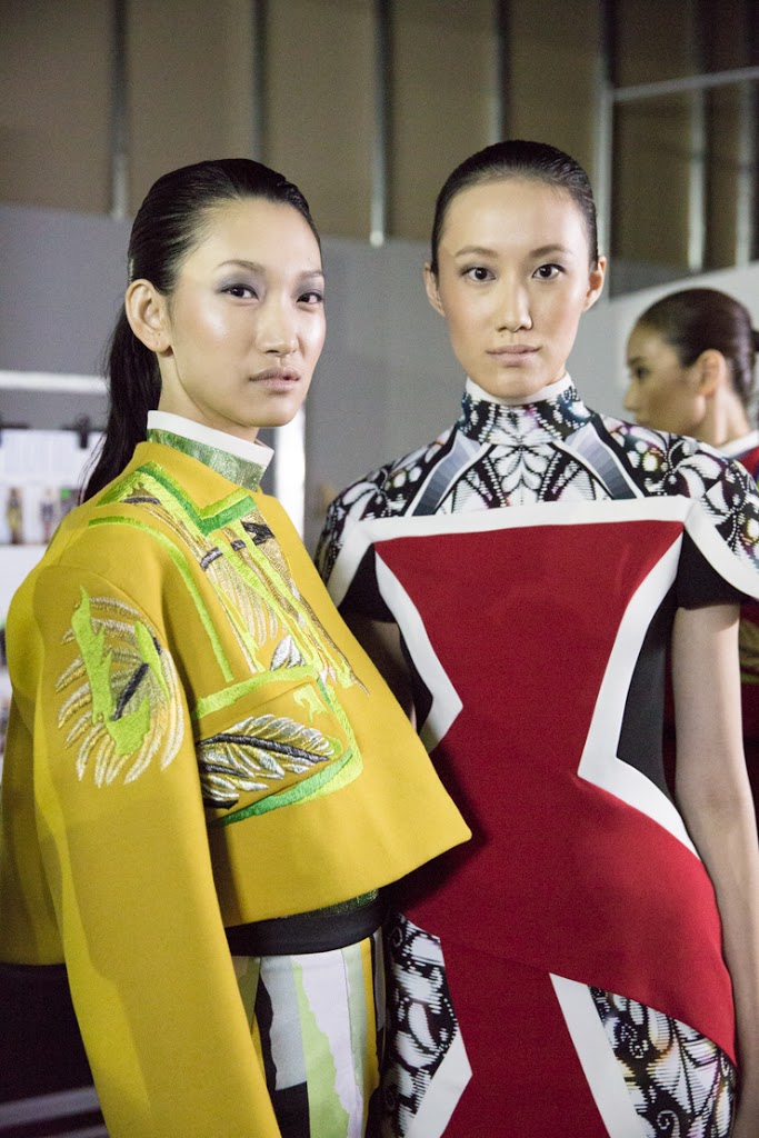 SHENTONISTA-Behind-the-scenes-of-day-3-May-18-2013-UNIFORM-10