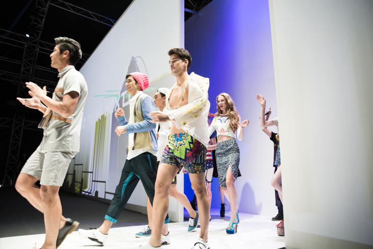 SHENTONISTA-Behind-the-scenes-of-day-3-May-18-2013-UNIFORM-141