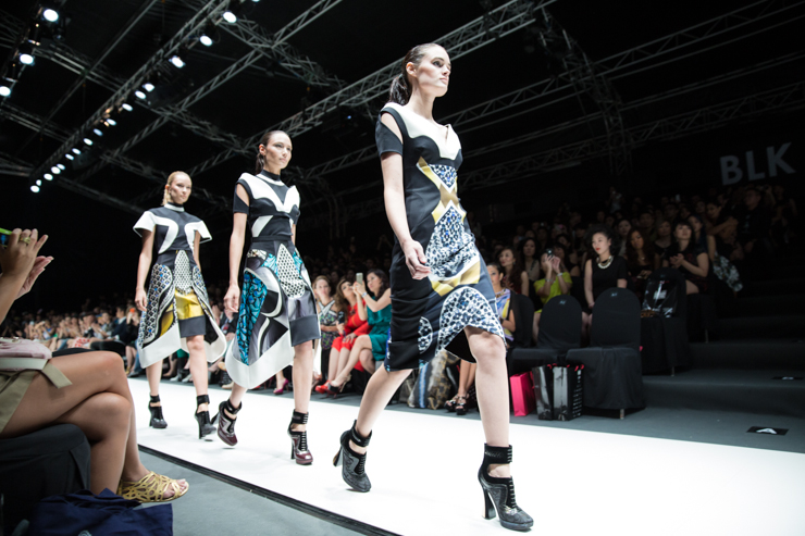 SHENTONISTA-Behind-the-scenes-of-day-3-May-18-2013-UNIFORM-25