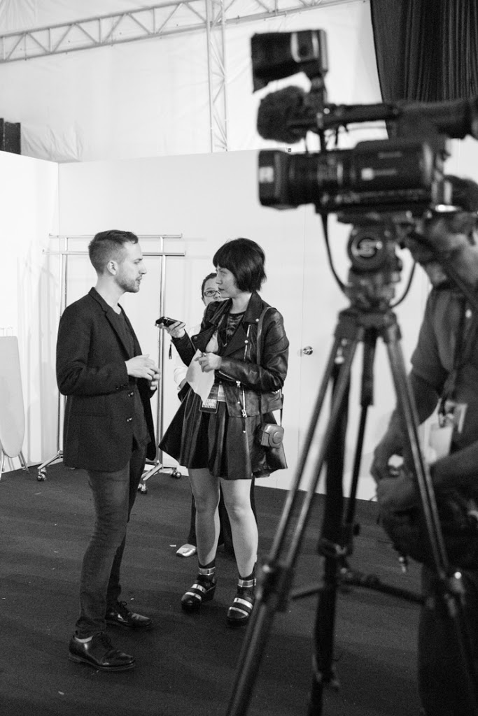 SHENTONISTA-Behind-the-scenes-of-day-3-May-18-2013-UNIFORM-29