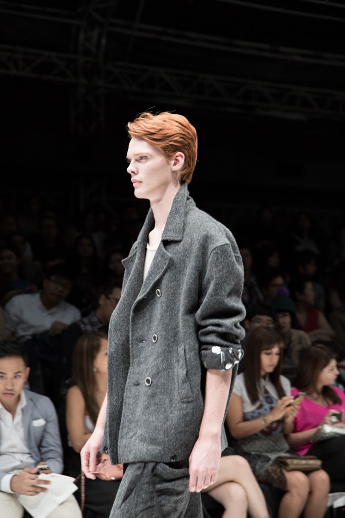 SHENTONISTA-Behind-the-scenes-of-day-3-May-18-2013-UNIFORM-6-3