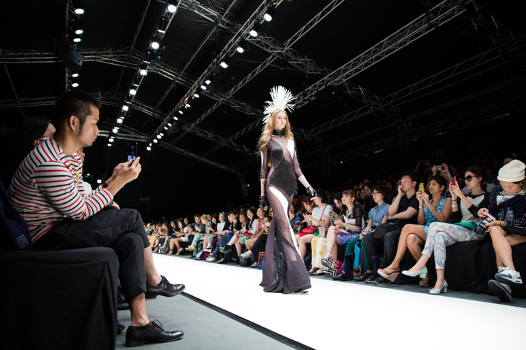 SHENTONISTA-Behind-the-scenes-of-day-3-May-18-2013-UNIFORM-91