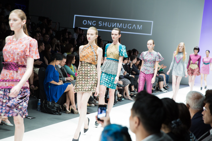 SHENTONISTA-Behind-the-scenes-of-day-3-May-18-252C-2013-UNIFORM-11-2