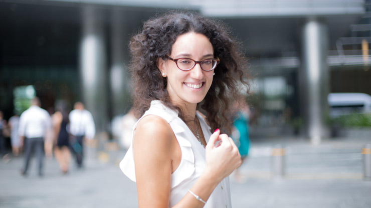 SHENTONISTA-Carine-Product_Manager-France-Top_H-amp-M-Jeans_Levis-Belt_Zara-Bag_Shoes_Paris_Galeries_Lafayette-Bracelet_Pandora-Necklace_Thomas_Sabo-April-9-2013-April-09-2013-UNIF-4