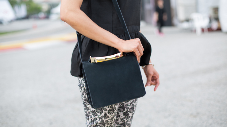 SHENTONISTA-Izan-Marketing-Singapore-Top-Bag_Raoul-Pants_Topshop-Shoes_Mango-Bangle_Accessorize_May16-2013-May-16-2013-UNIFORM-4