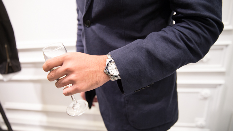 SHENTONISTA-Riyarn-Sales-Singapore-Shirt_Blazer_Uniqlo-Tie_Dad-s-Watch_Casio-Shoes_J_Shoes-June-28-2013June-28-2013-3