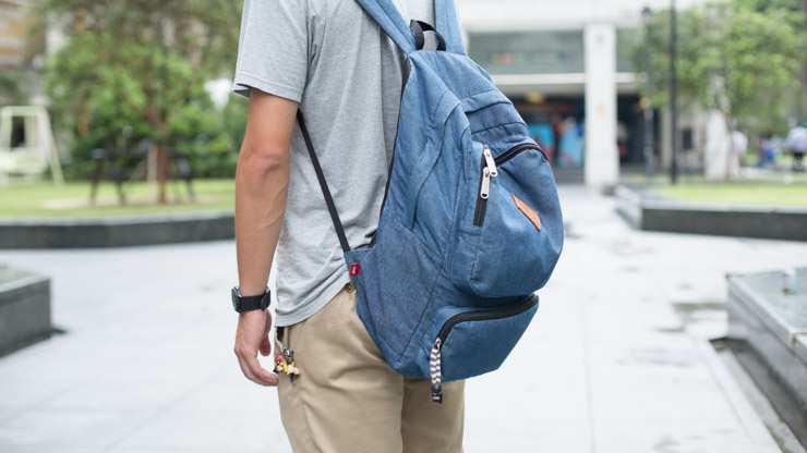 SHENTONISTA-Kota-Tourist-Japan-Cap_Kinashi_Cycle-Tshirt_Beams-Pants_United_Arrows-Bag_CHUMS-Shoes_New_Balance-Watch_Luminox_X_Chums-August-26-2013-August-26-2013-UNIFORM-7