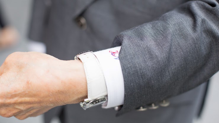 SHENTONISTA-Kozaburo-Finance-Japan-Spectacles_Bvlgari-Watch_Bvlgari-September-20-2013-September-20-2013-UNIFORM-2