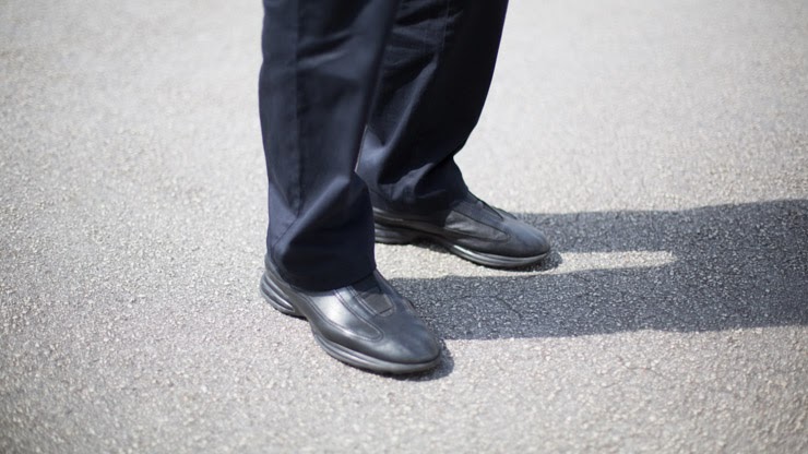 SHENTONISTA-Renato-Tourist-Italy-Shirt_Italy-Jacket_Brioni-Pants_Polo_Ralph_Lauren-Belt_Italy-Sunglasses_Oakley-Shoes_Camper-September-20-2013-September-20-2013-UNIFORM-4