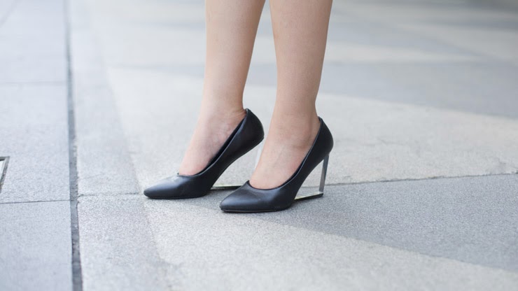 SHENTONISTA-Vivian-Finance-Singapore-Top_Blog_Shop-Skirt_River_Island-Shoes_Online-Bag_Laurige-Bracelet_Bangkok-Watch_Marc_Jacobs-September-20-2013-September-20-2013-UNIFORM-3