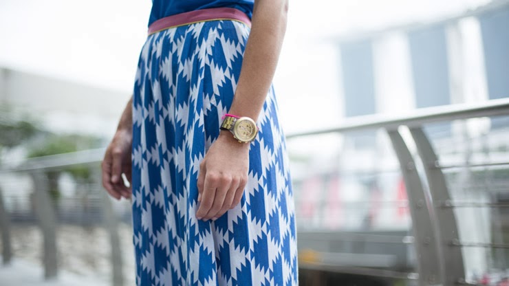 SHENTONISTA-Mariela-Tourist-Argentina-Entire_Outfit_Argentina-November-4-252C-2013-November-04-252C-2013-UNIFORM-3