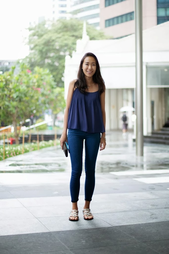 23122013-Understated_Blues-Chloe-Female