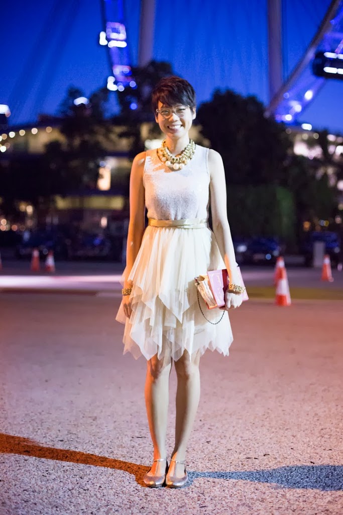 27062013-Fairy_Lights-Janie-Female1