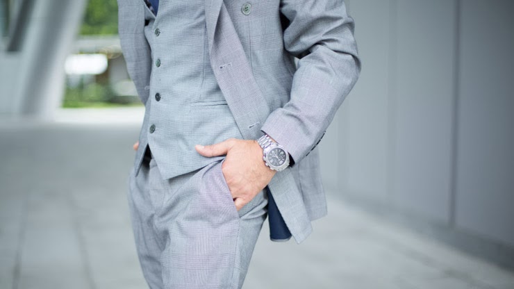 SHENTONISTA-Jaan-Fragrance-England-Suit_Tailored-Shirt_England-Watch_Longines-Tie_England-061213-UNIFORM-4