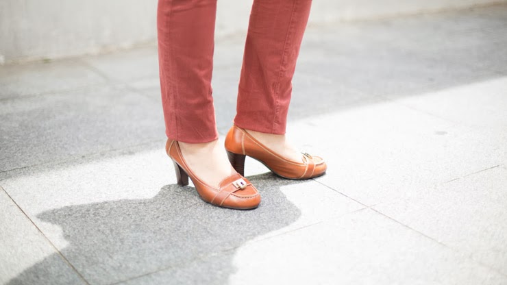 SHENTONISTA-Janice-Headhunter-Singapore-Top_bYsi-Pants_London-Belt_Uniqlo-Necklace_Unknown-Shoes_Unknown-Watch_Rolex-Bag_Bottega-November-4-252C-2013-November-04-252C-2013-UNIFORM-1