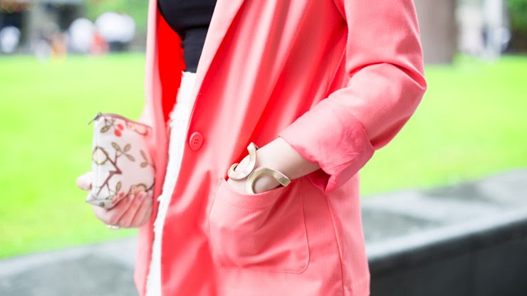 SHENTONISTA-Jia-Banking-Singapore-Top_H-2526M-Blazer_H-2526M-Skirt_Zara-Shoes_Primark-Wallet_Taiwan_Bracelet_Thailand-061213-UNIFORM-4