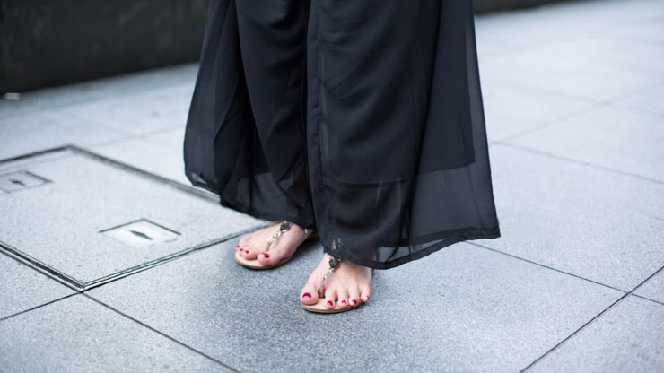 SHENTONISTA-Lynn-Shipping-Singapore-Top_Cotton_On-Pants_Online_Blog-Sandals_Far_East_Plaza-061213-UNIFORM-2