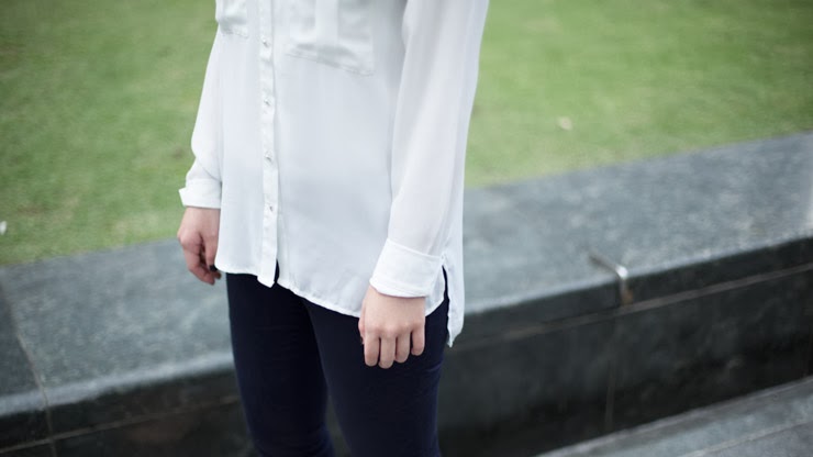 SHENTONISTA-Pei-Banking-Singapore-Top_H_-2526_M-Pants_G2000-Shoes_DMK-November-4-252C-2013-November-04-252C-2013-UNIFORM-3