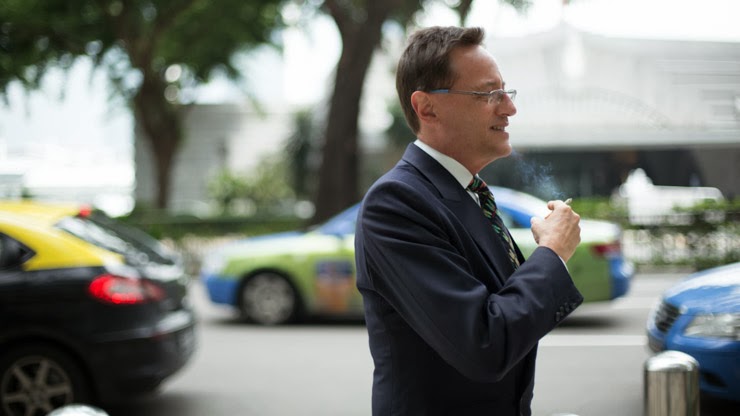 SHENTONISTA-Ramos-Lawyer-Mexican_Singaporean-Entire_Suit_Tailored-Tie_Switzerland-November-4-252C-2013-November-04-252C-2013-UNIFORM-5