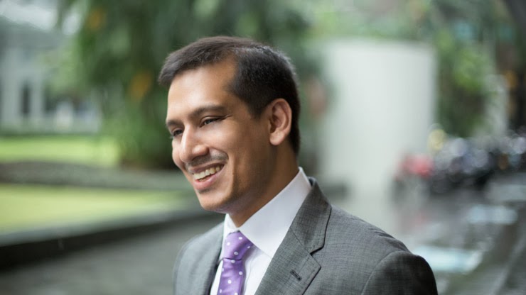 SHENTONISTA-Zia-Finance-Bangladesh-Suit_Paul_Smith-Shirt_Raoul-Tie_TM_Lewin-Pocket_Square_TM_Lewin-Watch_Rolex-November-4-2013-November-04-2013-UNIFORM-5