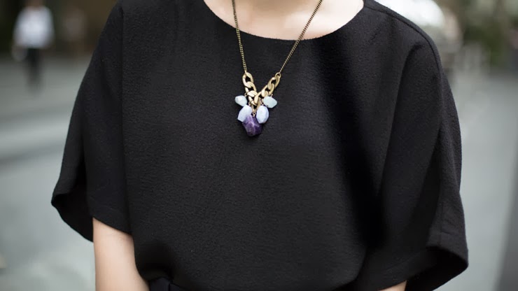 SHENTONISTA-Ally-Lawyer-Singapore-Top_Zara-Pants_Balenciaga-Shoes_J.Crew-Wallet_Agnes_B-Necklace_Sur_Les_Toits_de_Paris-January-10-2014-100114-UNIFORM-3