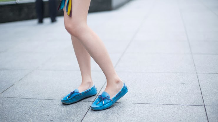 SHENTONISTA-Alvina-Student-Singapore-Dress_Desigual-Shoes_Tods-Bag_Prada-061213-UNIFORM-2