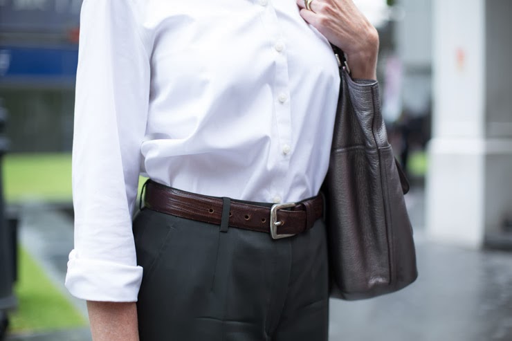 SHENTONISTA-Jennifer-Lawyer-USA-Entire_outfit_USA-Watch_Bulova-061213-UNIFORM-5