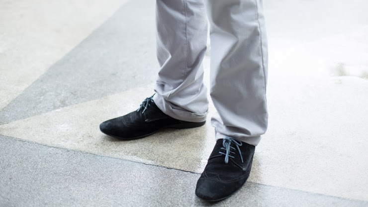 SHENTONISTA-Martin-Wine_Merchant-France-Shirt_France-Pants_Gap-Shoes_Italy-Belt_Vietnam-061213-UNIFORM