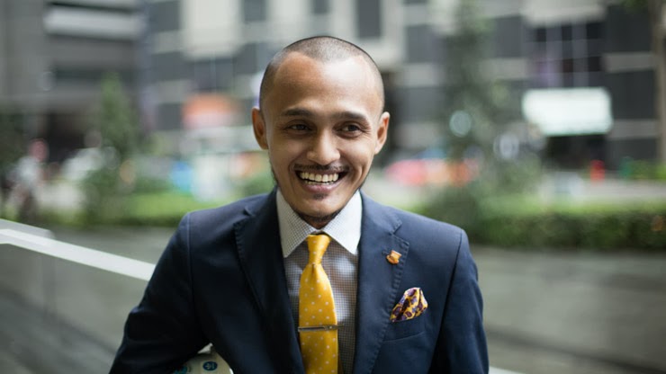 SHENTONISTA-Maxi-Construction-Singapore-Blazer_Zegna-Pants_Zegna-Shoes_London-Tie_Dunhill-Watch_Rolex-Wallet_Hermes-061213-UNIFORM-6