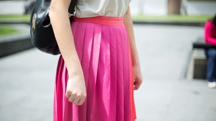 SHENTONISTA-Catharina-Nil-Norway-Top_Topshop-Skirt_H-amp-M-Shoes_Steve_Madden-Bag_Mulberry-Necklace_Dogeared-January-10-2014-100114-UNIFORM-3