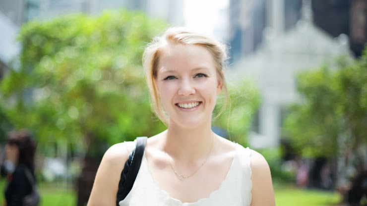 SHENTONISTA-Catharina-Nil-Norway-Top_Topshop-Skirt_H-amp-M-Shoes_Steve_Madden-Bag_Mulberry-Necklace_Dogeared-January-10-2014-100114-UNIFORM-4