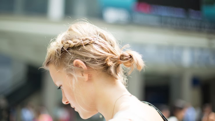 SHENTONISTA-Catharina-Nil-Norway-Top_Topshop-Skirt_H-amp-M-Shoes_Steve_Madden-Bag_Mulberry-Necklace_Dogeared-January-10-2014-100114-UNIFORM-5