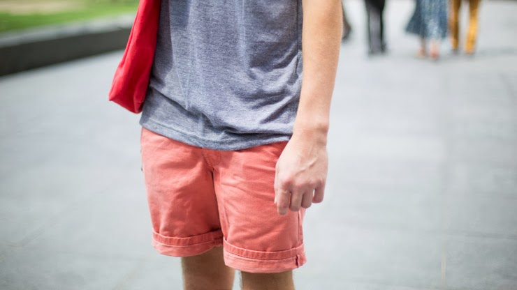 SHENTONISTA-Dan-Design_Director-UK-Top_American_Apparel-Shorts_Topman-Shoes_Nike-Bag_Albem-Chain_Folk-January-10-2014-100114-UNIFORM-4