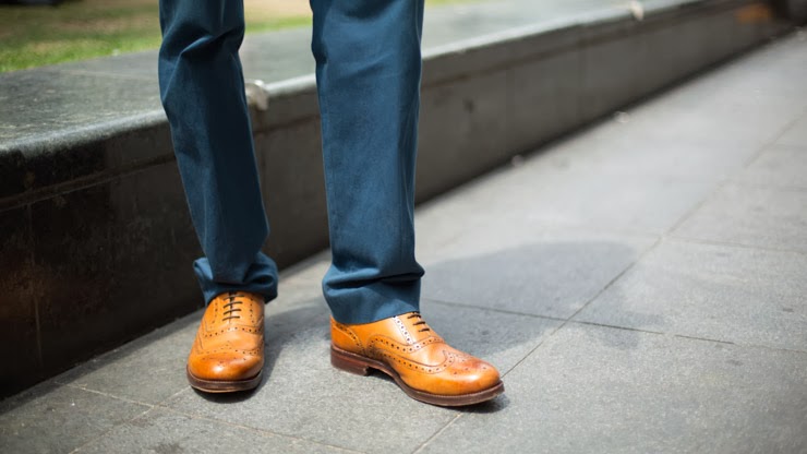 SHENTONISTA-Glenn-Nil-Scotland-Top_Tommy_Hilfiger-Blazer_Chester_Barrie-Pants_Hermes-Shoes_Grenson-Belt_Hermes-Pocketsquare-Hermes-Watch_Hermes-Glasses_Paul_Smith-January-10-2014-1-2