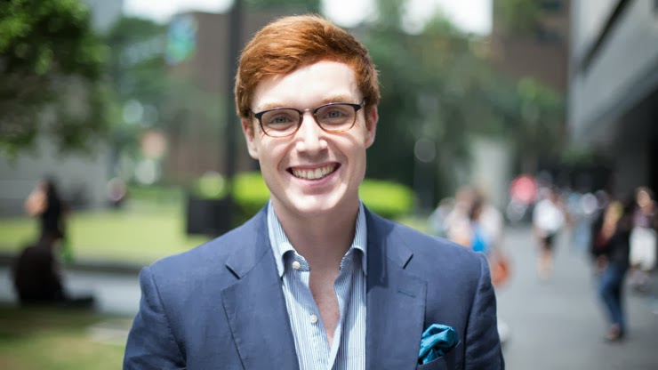 SHENTONISTA-Glenn-Nil-Scotland-Top_Tommy_Hilfiger-Blazer_Chester_Barrie-Pants_Hermes-Shoes_Grenson-Belt_Hermes-Pocketsquare-Hermes-Watch_Hermes-Glasses_Paul_Smith-January-10-2014-1-3