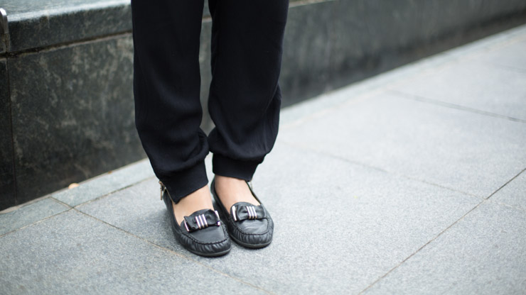 SHENTONISTA-Hui-Finance_Analyst-China-Top_Miss_Selfridge-Pants_China-Shoes_China-Watch_CK-Bracelet_Mom-January-14-2014-140114-UNIFORM-2