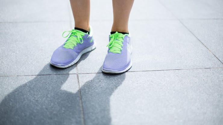 SHENTONISTA-Samantha-nil-UK-Top_Nike-Pants_Anniluce-Shoes_Nike-Bag_Michael_Kors-Bracelet_Pandora-January-14-2014-140114-UNIFORM-2