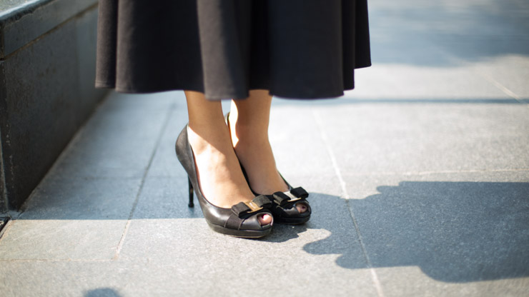 SHENTONISTA-Alexis-Lawyer-Singapore-Top_Uniqlo-Skirt_ASOS-Heels_Salvatore_Ferragamo-Watch_DKNY-April-9-2014-090414-UNIFORM-2